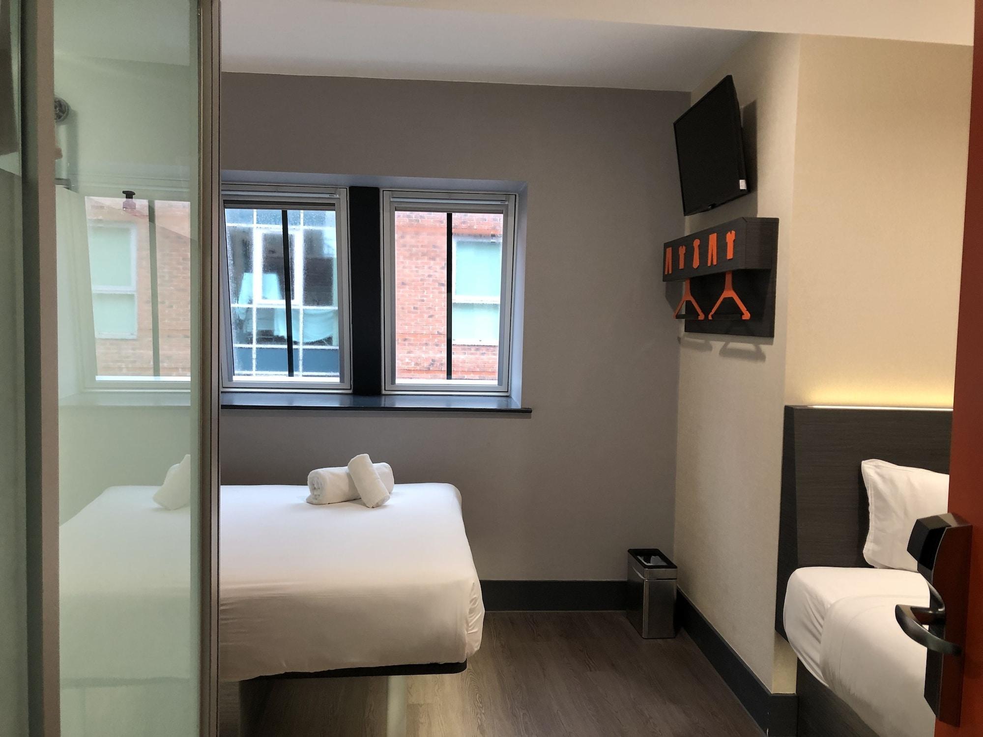 easyHotel Birmingham Dış mekan fotoğraf