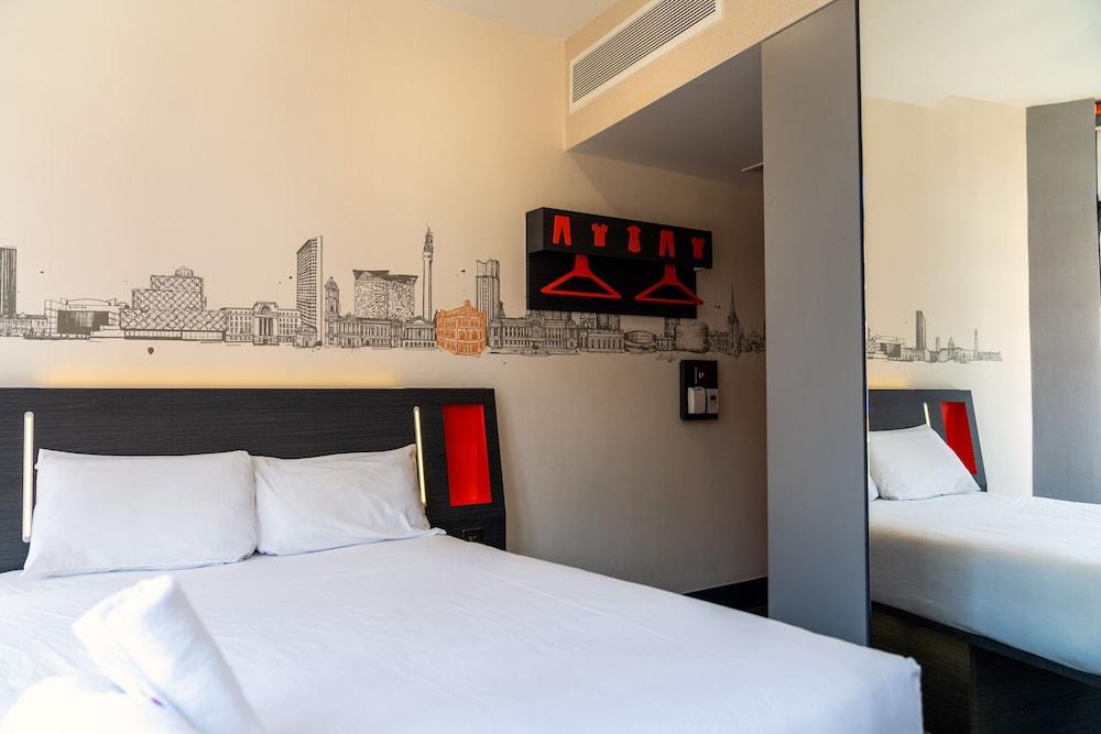 easyHotel Birmingham Dış mekan fotoğraf