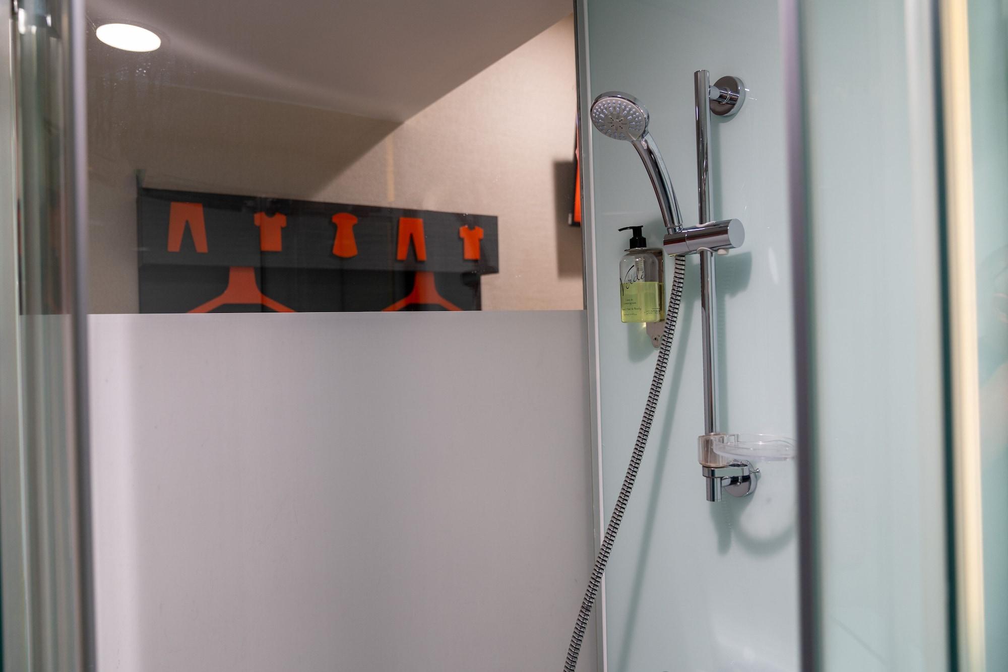easyHotel Birmingham Dış mekan fotoğraf