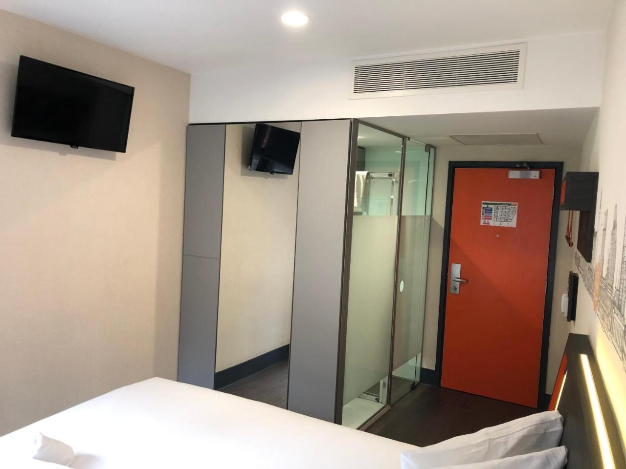 easyHotel Birmingham Dış mekan fotoğraf