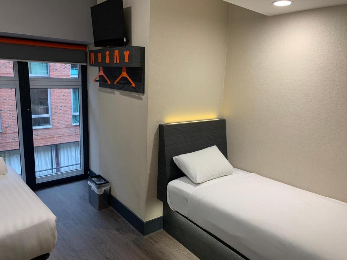 easyHotel Birmingham Dış mekan fotoğraf