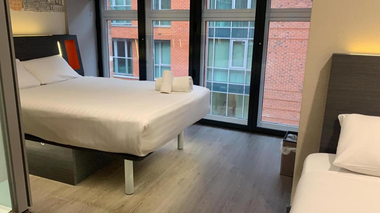 easyHotel Birmingham Dış mekan fotoğraf