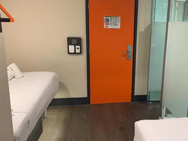 easyHotel Birmingham Dış mekan fotoğraf